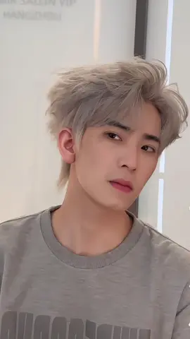 combo tẩy nhuộm nâu khói sữa 8 xị cho ae sinh viên #tocnam #tocnamdep #cattocnamdep #nhuomtoc #maunhuomdep 