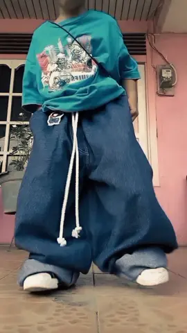 🥵🥵 #outfitcek #outfitideas #inspirasi #baggyjeans #kalcer 