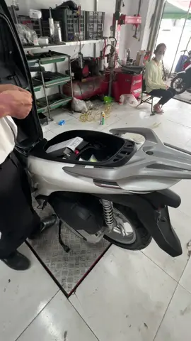 Chỗ ae dắt hãng bao nhiêu vậy... #sh125i #sh160i #sh350i #xuhuong 