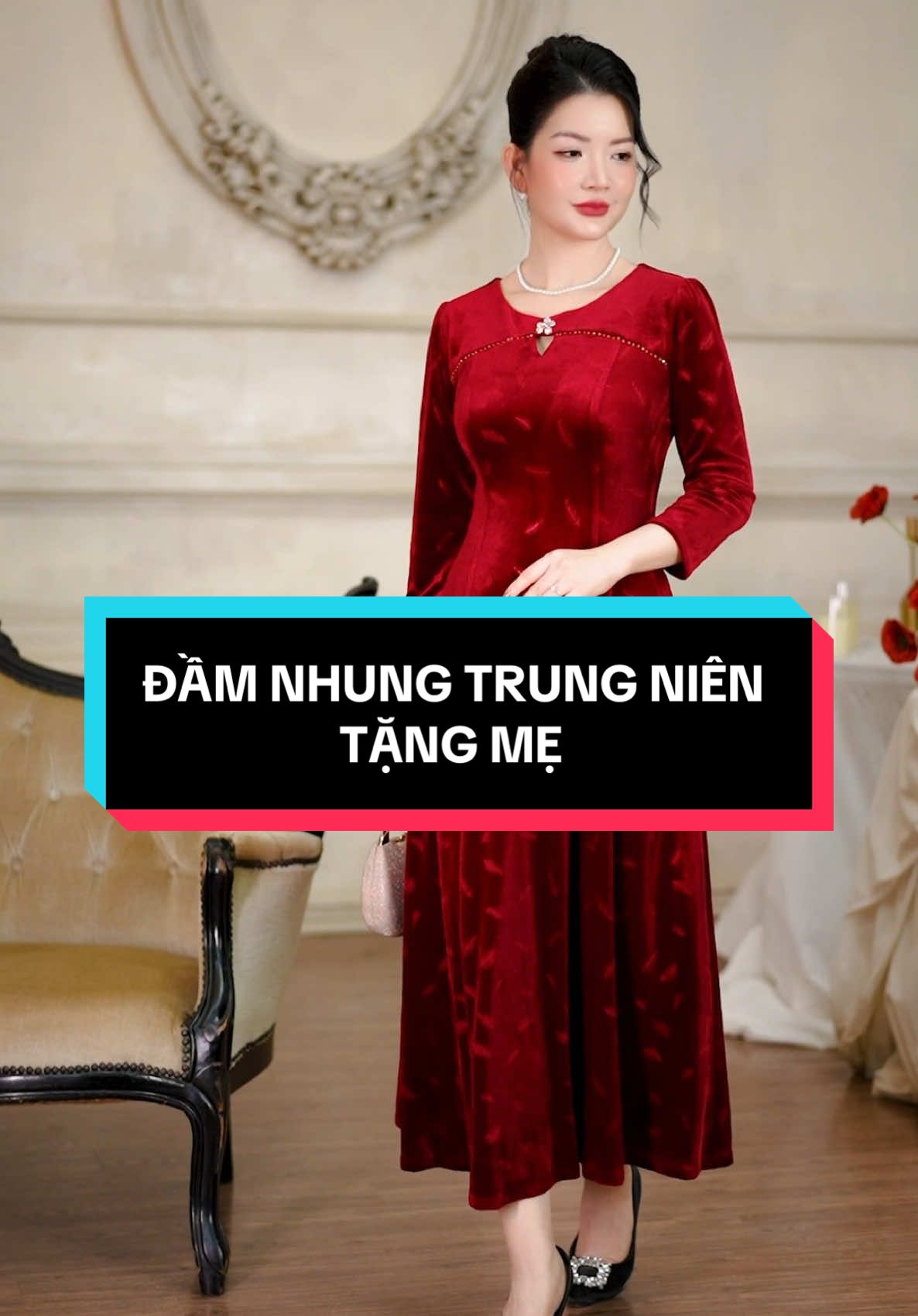 Đầm nhung hoạ tiết trung niên thanh lịch#thoitrangtrungnien #quatangme #lybee #lybeeshop #viraltiktok #thoitrangnu #dobotrungnien #vaytangme #vayditiec #donutrungnienchome #quanaotrungnienchome 