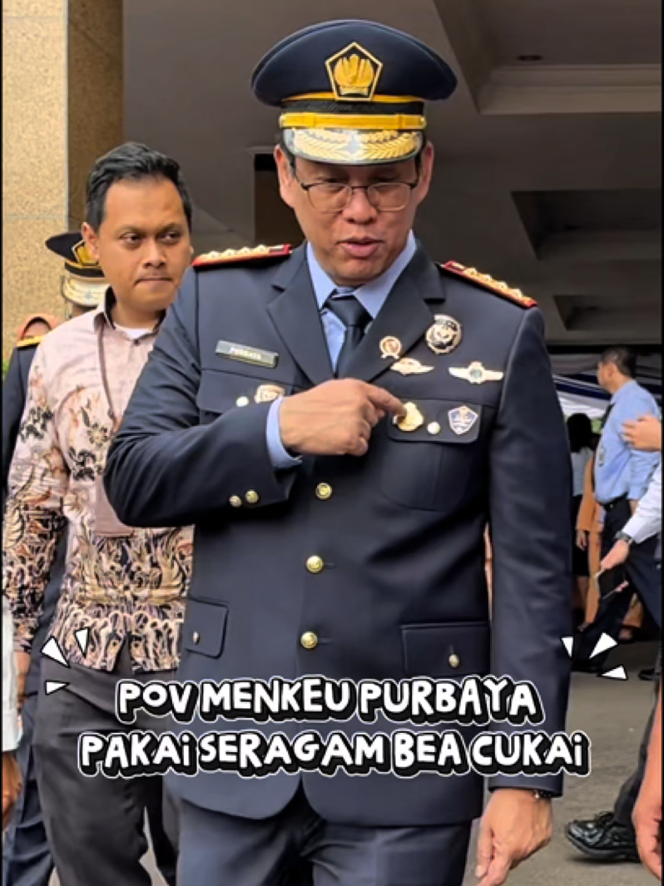 @menkeuri Purbaya pimpin upacara HUT Bea Cukai ke-79 👍👍👍 #purbayayudhisadewa #kementeriankeuangan #uangkita 