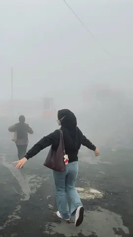 Mau otw pulang tapi disuguhi kabut secantik ini wkwk