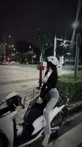 ai a cũng pé iu 😒#dumemaytiktok #xuhuongtiktok #viral #uócuoclenxuhuongtiktok #CapCut 