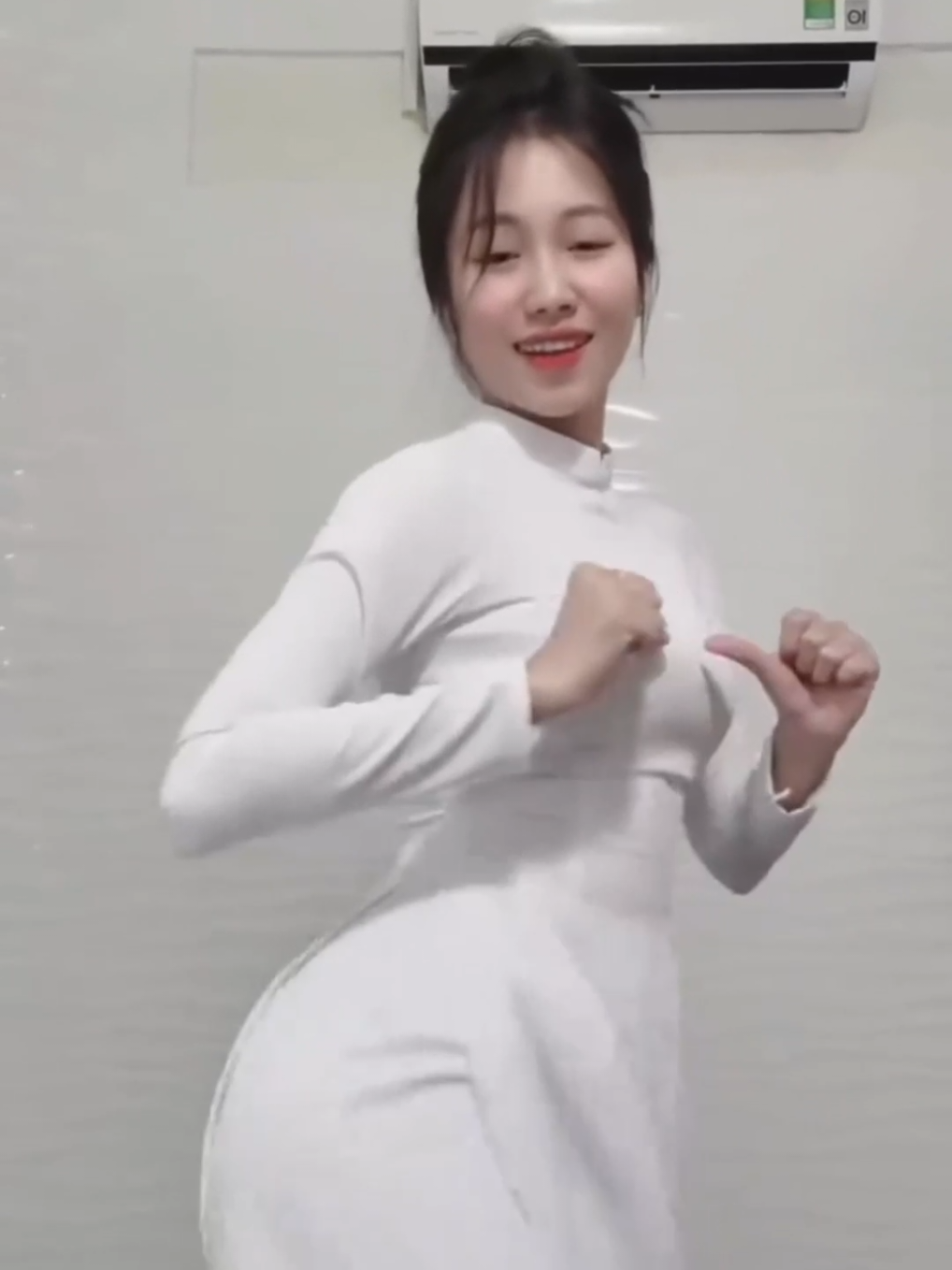 #aodainusinh #xuhuong #fypシ゚ #aodaitrang #aodai 