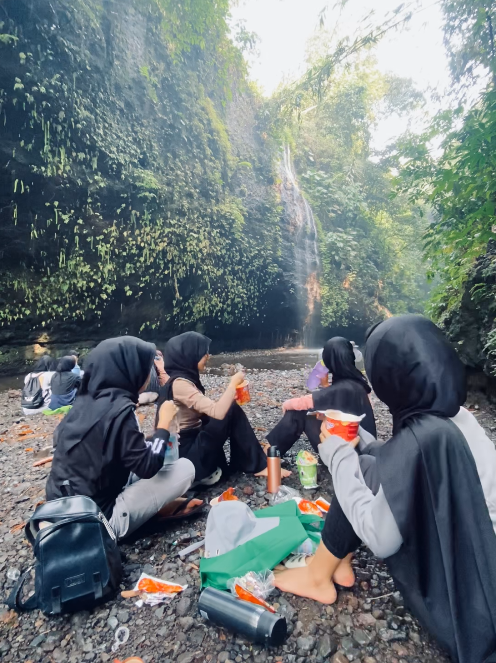 @gadis manis  #curugjuneng #xbcyza #foryoupage #fypp 