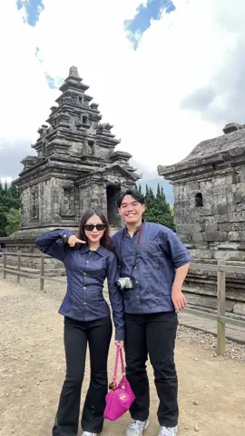 dari atas sampe bawah hrs kembar