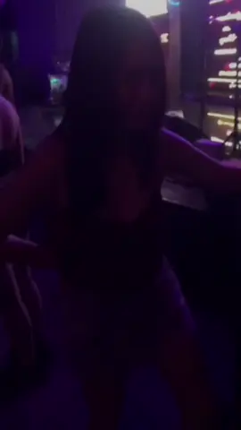 #CapCut #သိပ်မ​ကဘူးနော်🙈#အိမ်ကမေမေမမြင်ပါစေနဲ့😁🤭🤭🤭 #ကလပ်ထဲနင့်တော်တော်ကတယ်နော်တဲ့ဟုတ်ပါတယ်ကတယ်တရာထိုင်ဖို့မှမဟုတ်တာ #follower 