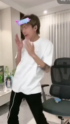 Bà hàng xóm tầng trên ngày nào cũng chưa đến 5h sáng đã bật nhạc nhảy e rô bíc👽👽👽#pangbowen #bangbacvan #庞博文#fyp #viral @TikTok xh đi mò