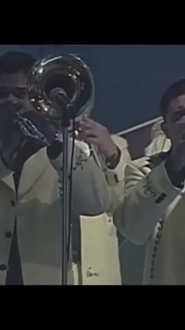 #valentinelizalde#elgallodeoro🐓 #paraqueolvidar 