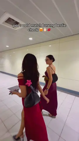 di kita cocok banget soalnya kita suka centil bareng ,tampil cantik bareng dan usahakan juga  buat sukses bareng 😍 couple match aku @I’m N O N A👙 #bestie #match #foryou 