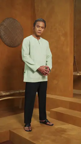 tampil handsome bergaya dengan kurta klasik dari @elrahworldwide #elrahexclusive #elrahexclusivethailand #elrahexclusiveindonesia 