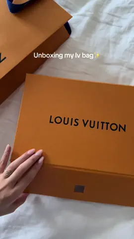 I’m the luckiest girl in the world!! The new Liv Pochette is the cutest. @Louis Vuitton 🥰 #spoiledgf #unboxingvideo #louisvuitton #luxurybag #fallfashion 