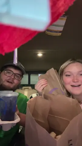 Muckin as Jackson says 🤣😭 this is so chaotic #muckin #muckbang #tacobell #chalupa #burrito @jackson. 