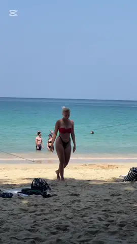Путешествие это кайф или пустая трата денег? 🧐 #travel #Summer #phuket #girl #sport 