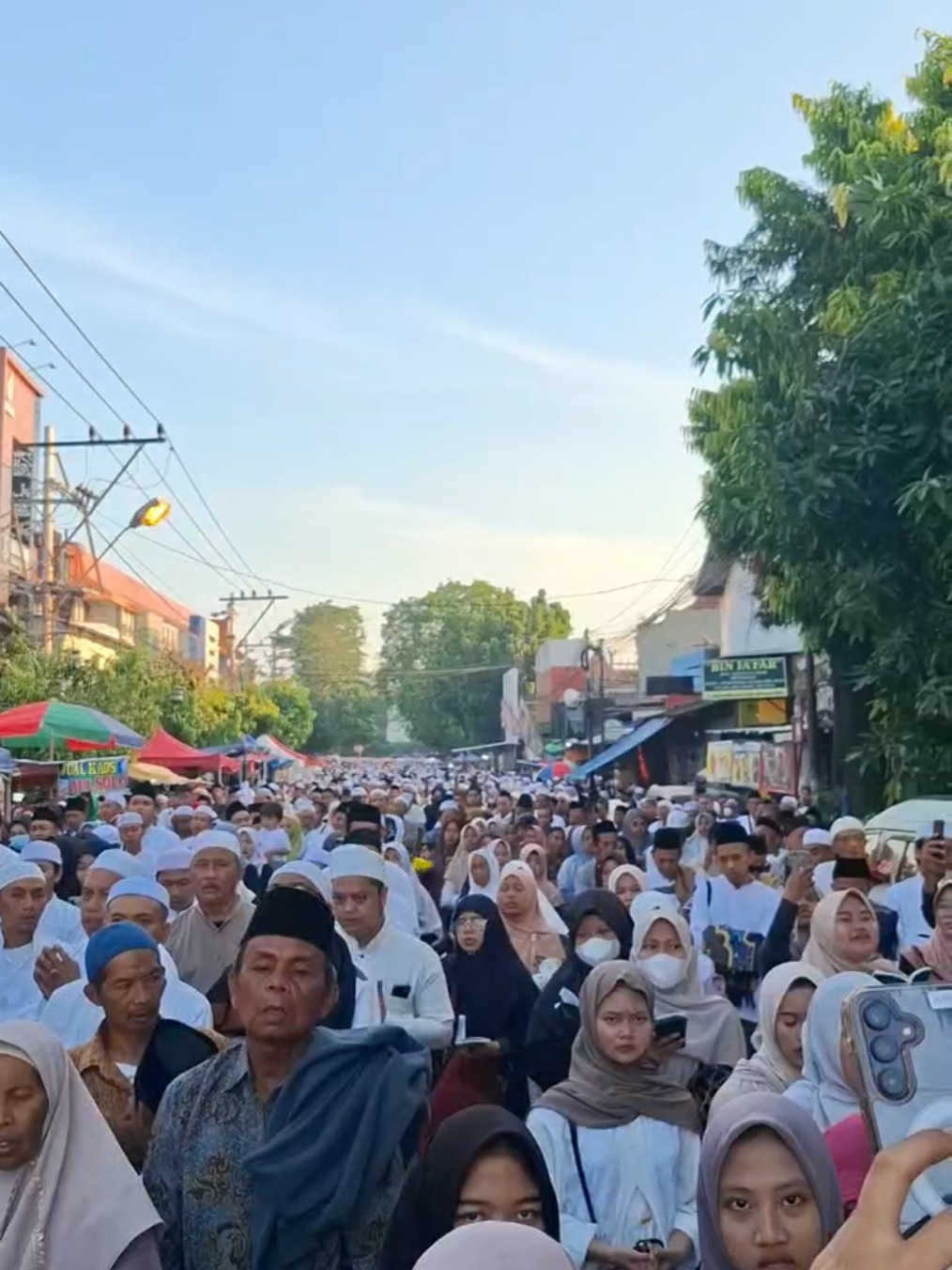 Mahallul Qiyam, Haul Solo 2025✨ #Haulsolo #habibalialhabsyi #maulidsimtuduror #masjidriyadhsolo #mahallulqiyam