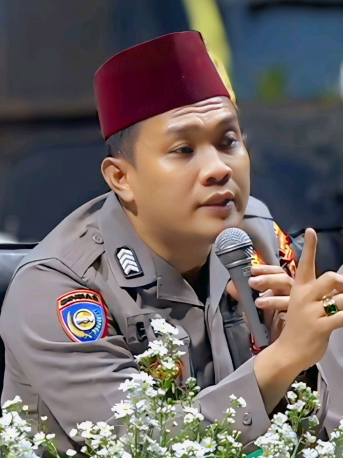 @ABAH EKO POLISI Official🇮🇩 #abaheko #abahekowonogiri #santrimanjungwonogiri #orangtua #anak 