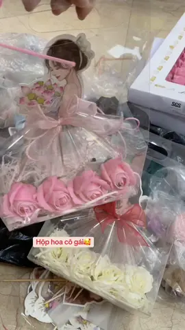 Hộp hoa cô gái đựng tiền Túi mika #hộphoamika #cogai #20thang10 