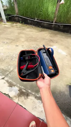 Bơm lốp kem kích bình cho ô tô qua tiện lợi