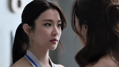 She’s literally inlove🫠 #poisonouslove #poisonouslovetheseriesep4 #ginnynatnicha #aangelinaass #glseries @J @ginny🦙 