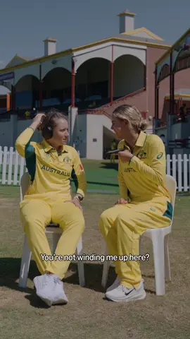 You've gotta get up pretty early in the morning to catch Beersy out 😂 #WomensCricketWorldCup #ICC #womenscricket #cricketaustralia #AlyssaHealy #PhoebeLitchfield