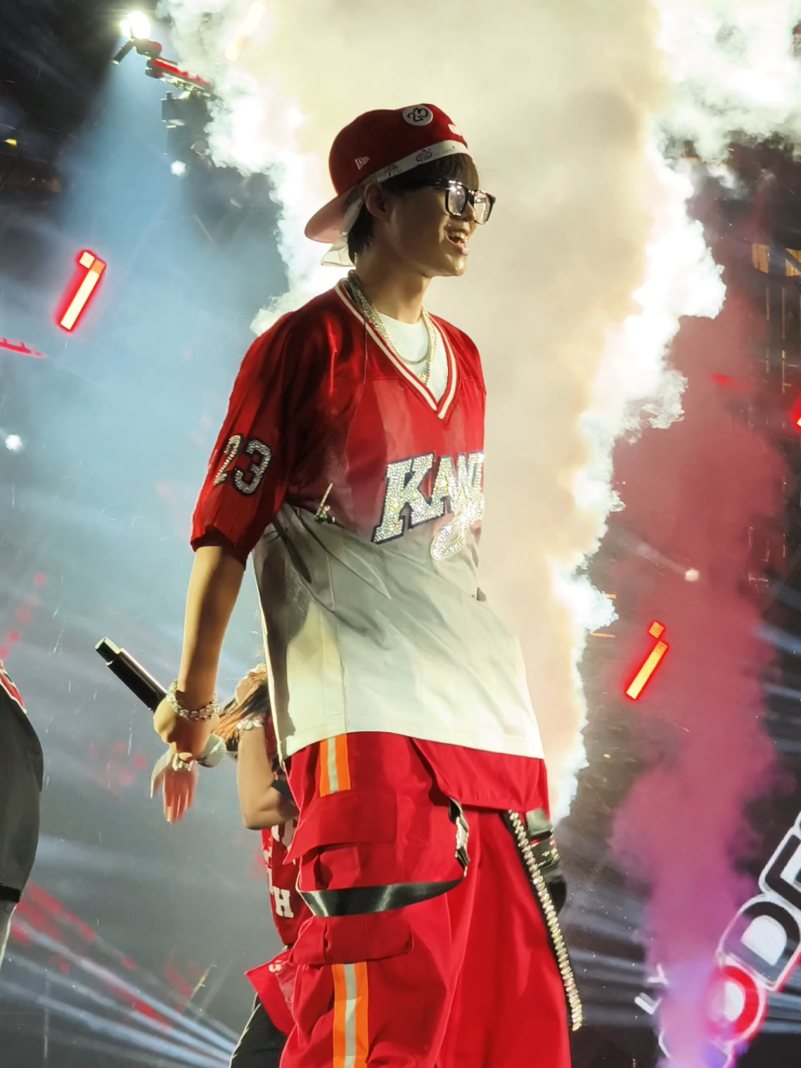 Dance break Hop on da show Low G tại Modern #lowg #hopondashow 