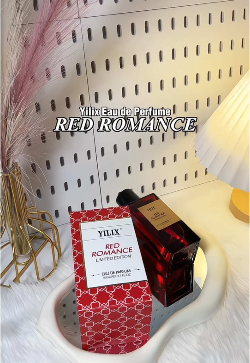 the scent that stays like a signature 🫣 #yilixperfume #oilbasedperfume #perfumeformen 