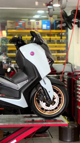 First Servis . Basic setup . Rim Otw 🥰🥰#xmaxดิว่ะ #xmax300thailand🇹🇭 #xmaxmalaysia #newtoys #xmaxindonesia 