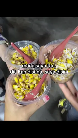 disini setia, disana mendua🤣🤣 #moots? #fyp #4u 