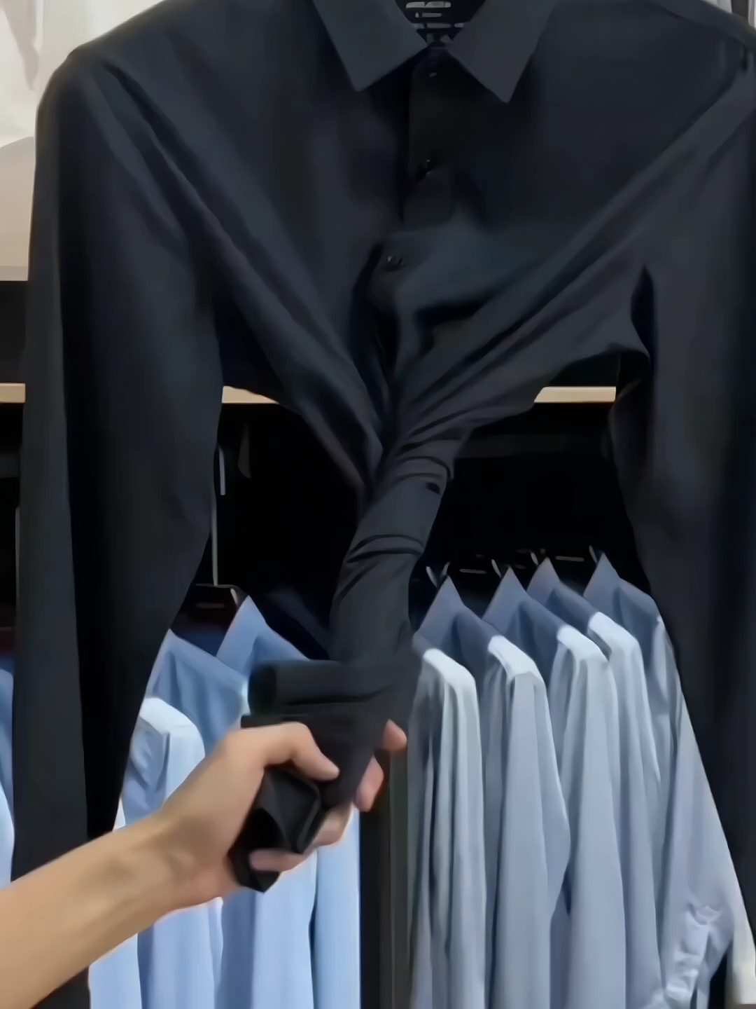 kemeja hitam polos pria lengan panjang katun slimfit toyobo alkhalis #kemejapria #kemejaslimfitpria #kemejapolos #kemejacowok #kemejacowo