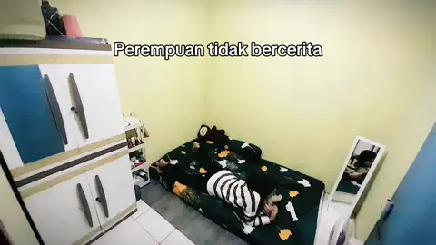 gabut banget nunggu suami pulang lam, alhasil dorong² lemari#room #roomdecor #dekorasikamar #bedroom 