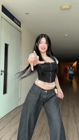 Về tóc đenn òiii 😽😽😽#tuilathouthou #thoubichay #tiktokdancevn #xuhuong #fyp dc:?