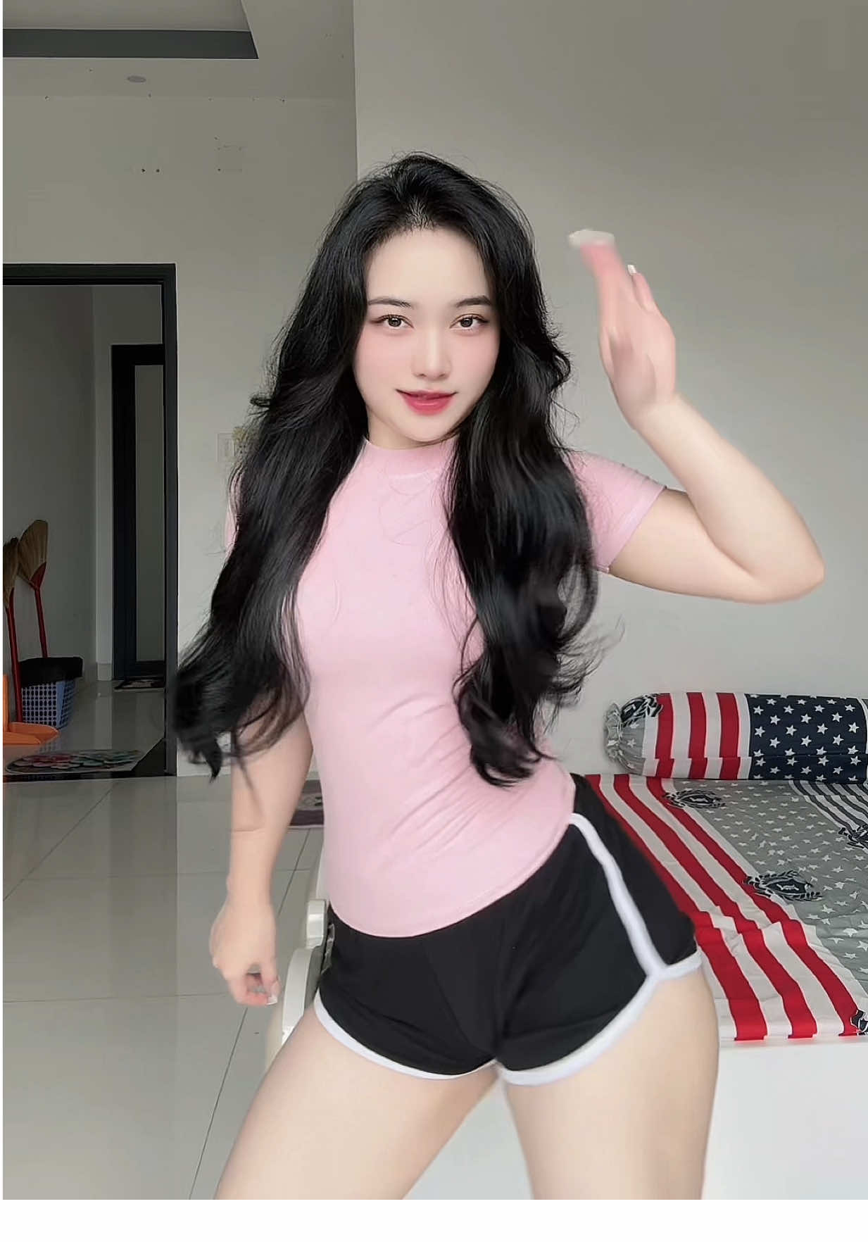 Gái Việt thì phải quẩy vinahouse 💃🏻🫢#sasa #dance #viral #trending #fyp 