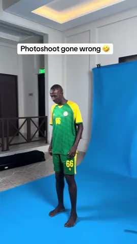 My guy instead post for prayer 🤲🏽🤣#justforfun #fyppppppp #malkiya 🤍💚