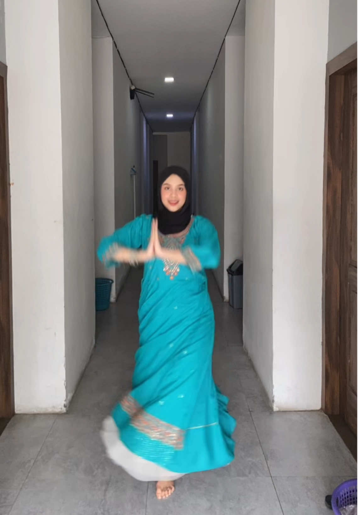 Yuk yang mau ikut kelas tari bollywood Online bisa langsung dm ke @Kelas Tari Bollywood mumpung masi promo cumn 149rbu/tahun😍💃 #bollywood #bollywoodsong #trend #bollywooddance #india 