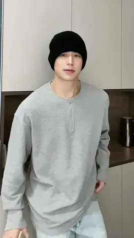 Áo thun dài tay, khóa kéo cổ #aothundaitaynam #aothudongnam #reviewthoitrang #xuhuongtiktok 