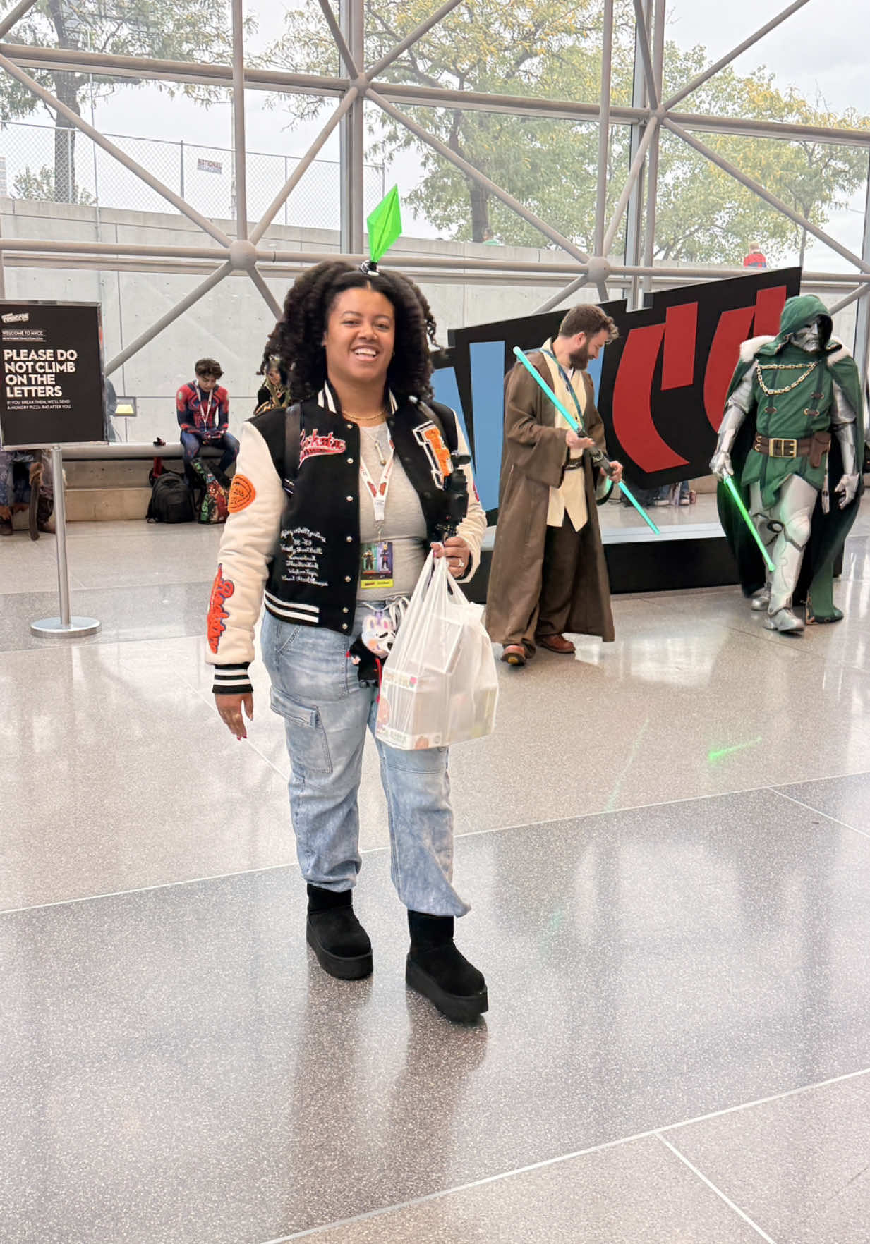 First time at comic con and it did not disappoint! So much to see, I know I missed a lot, but happy I still got to go #nycomiccon #comiccon2025 #sims4 #booktokfyp 