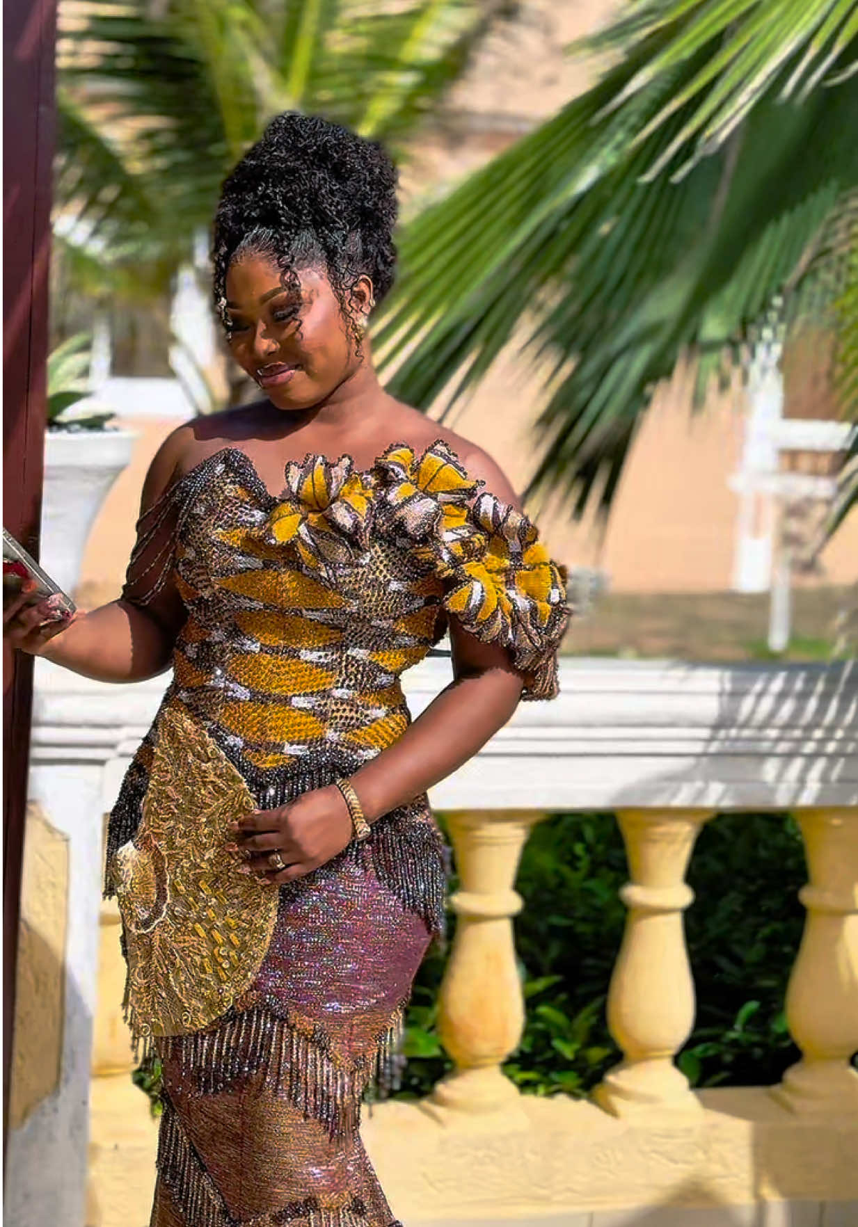 Patfashion l’élégance incarnée #usatiktok🇺🇸 #designer #kentéfashion @christ kente @jeannebeauty @Jean-Pierre AZANLEDJI @Patoush makeup 