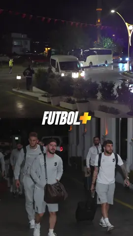 Gürcistan Milli Futbol Takımı, dün akşam saatlerinde Kocaeli'ye ulaştı. #sporhaberleri #sporgünlükleri #futbolunkalbi #neizlesem #sadecespor