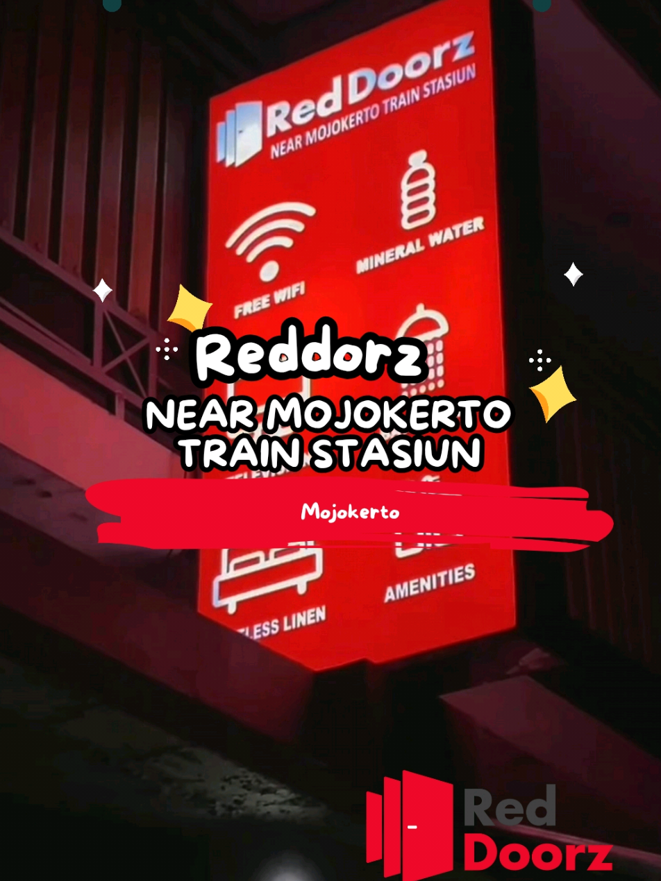 Staycation seru di Reddorz, hanya beberapa langkah dari Stasiun Kereta Mojokerto! 🚂✨ Nikmati kenyamanan dan kemudahan menginap di Reddorz Near Mojokerto Train Stasiun, tempat yang cocok untuk bersantai dan melepaskan penat. Mulai dari kamar yang nyaman, fasilitas lengkap, hingga lokasi strategis yang memudahkan perjalanan.  Booking sekarang lewat aplikasi REDDORZ, dan nikmati pengalaman staycation yang gak cuma nyaman tapi juga hemat! Jangan lupa gunakan kode promo YUKNGINEP saat pemesanan untuk mendapatkan potongan menarik! 🎉 Yuk, buat momen liburanmu semakin spesial bersama Reddorz. Booking mudah, harga terjangkau, dan kenyamanan terjamin! #REDTRAVELERS #RedTRavelers #RedDoorz #BukaSemuaPintu #untungnyapasti 
