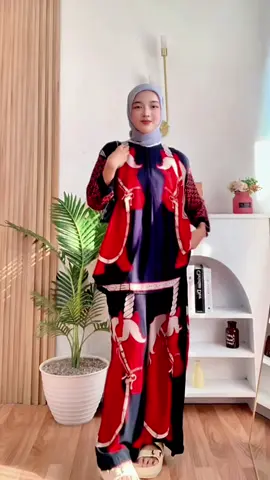 “Cauple bareng yups😍😍”#onesetwanita #setelankekinian #4u #fypシ゚ #onesetoutfit 
