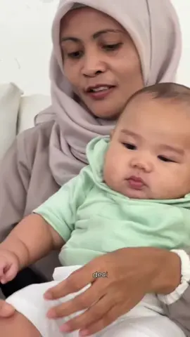 Abang arash sama sus na. #thariqhalilintar#aaliyahmassaid #babyarash#bayilucu#fyp