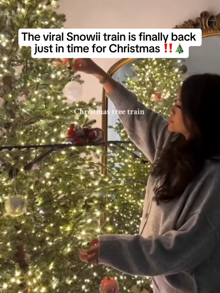 🚂✨ Let Christmas sparkle! Our Electric Christmas Train Set circles your tree with gentle steam puffs & cheerful carols. It’s easy to set up and brings movie‑magic holiday vibes to your home. Grab yours now — limited stock! 🎁🎄