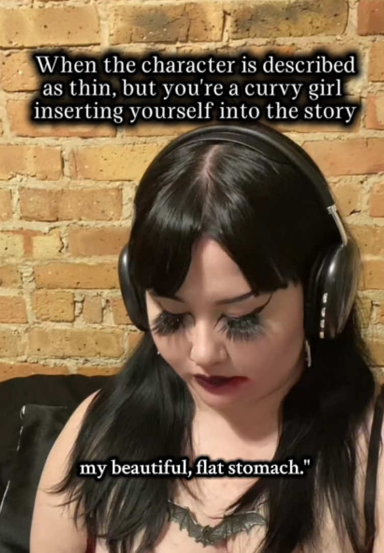 This is a joke!! All tummies are beautiful! I just wish I could see plus size representation more often 🥰 #BookTok #bookish #reader #romantasy #audiobook 