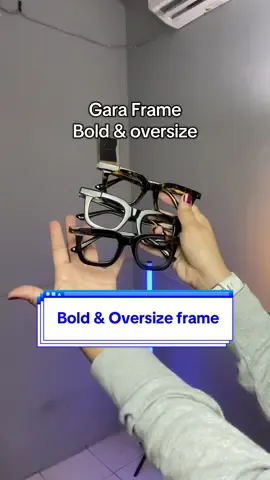 Siapa yang suka kacamata bold yang skena abis seperti ini?  Mimin udah punya nih namanya “Gara Frame” Stoknya ga banyak loh! #rekomendasikacamata #JagoanKacamata #eyewear #kacamatamurah #kacamataskena 