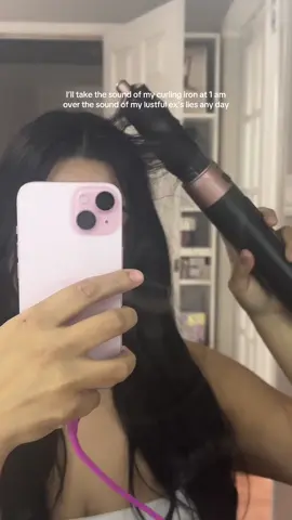 idk if these curls are gonna last yall. 😭 #lifestyleinfluencer #beautycontentcreator #microcontentcreator #hairtutorial #grwm 