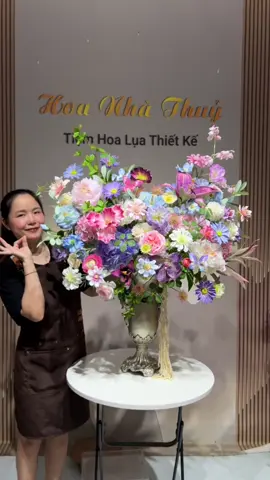 Mẫu hoa xinh đẹp gửi tặng bố mẹ. Món quà ý nghĩa 20/10 cho người bạn thân yêu #xuhuonghoagia #cogangmoingay💪 #hoaluathuonghieuxaxi #quatang20thang10 