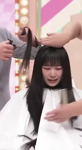 【号泣】バラエティで髪切っちゃった女性タレントさん、まさかの髪型に泣き出すwwww | Japanese Girl forced crying #断髪＃号泣 #haircut #sora2