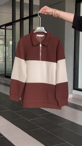 Trendy nya sweatshirt ni sis 😍😎 Confirm laku keras ni.  #ootdmalaysia #simpleoutfit #bajucantik #youmilier #malaysiatiktok 