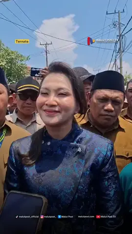 ibu gubernur Maluku Utara ibu@Sherly Tjoanda turun ke tengah masarakat yang sedang berdemo dan menutup akses jalan utama #ternate_malukuutara #malukupride🏝🔥 #fy #fyppppppppppppppppppppppp #fyp 