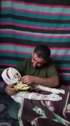 #فلسطين🇵🇸  #غزه  #Please help me to treat my daughter.💔😭
